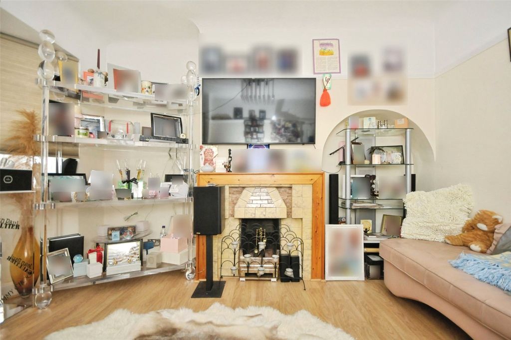 Property photo 3 of 17 Picture No. 22