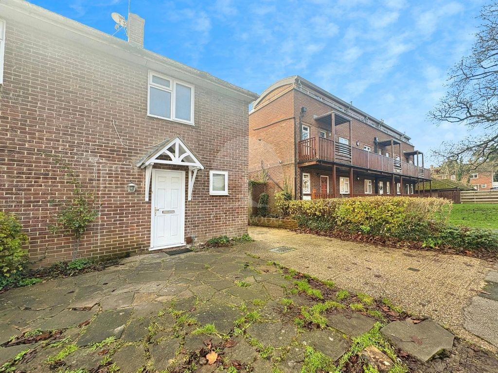 Property photo 1 of 12 Front