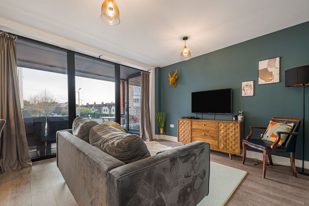 Property photo 2 of 16