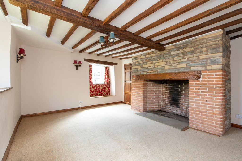 Property photo 2 of 34 Image