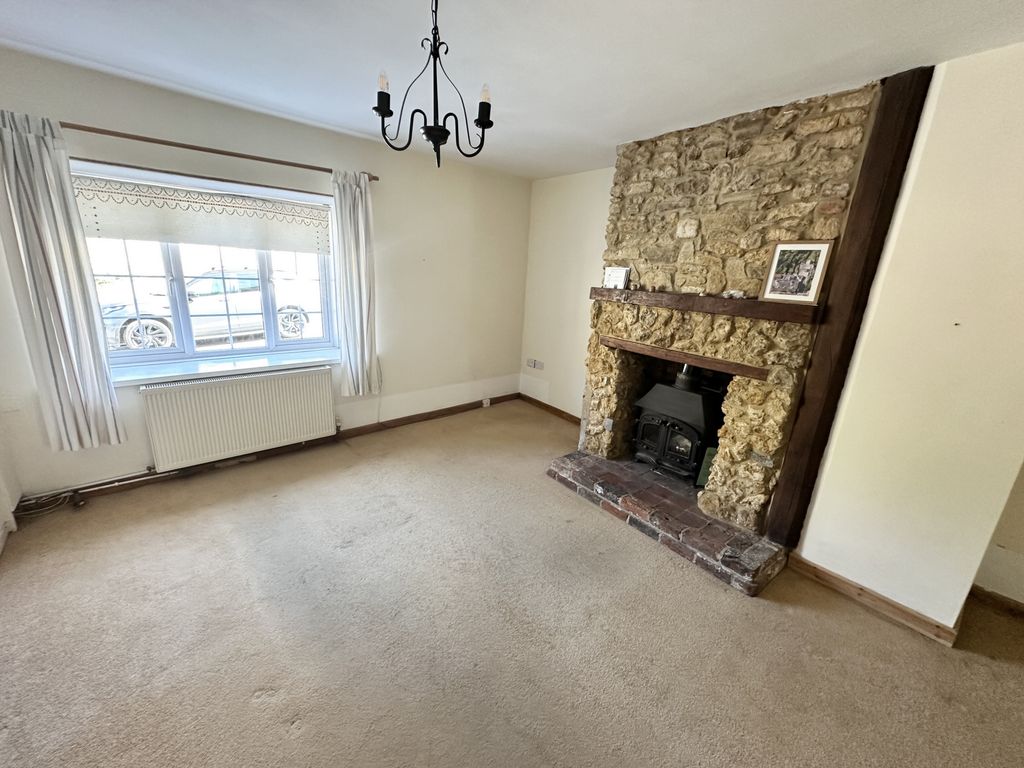Property photo 3 of 29 Photo 25