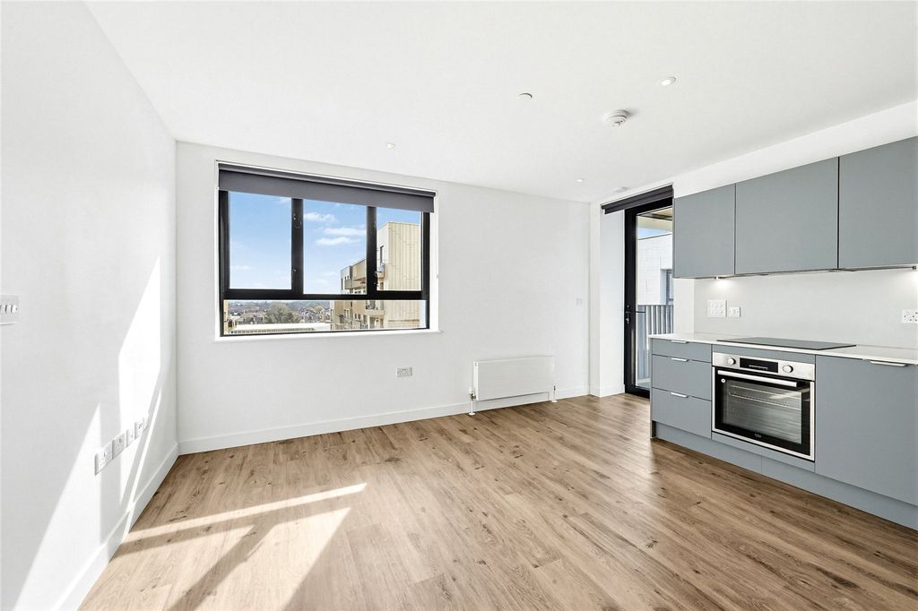 Property photo 1 of 8 Picture No. 05