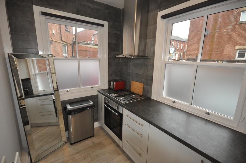 Property photo 2 of 10 Jpg