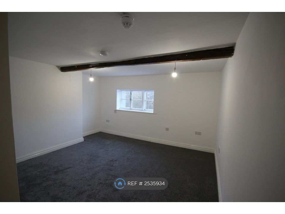 Property photo 1 of 3 Bedroom