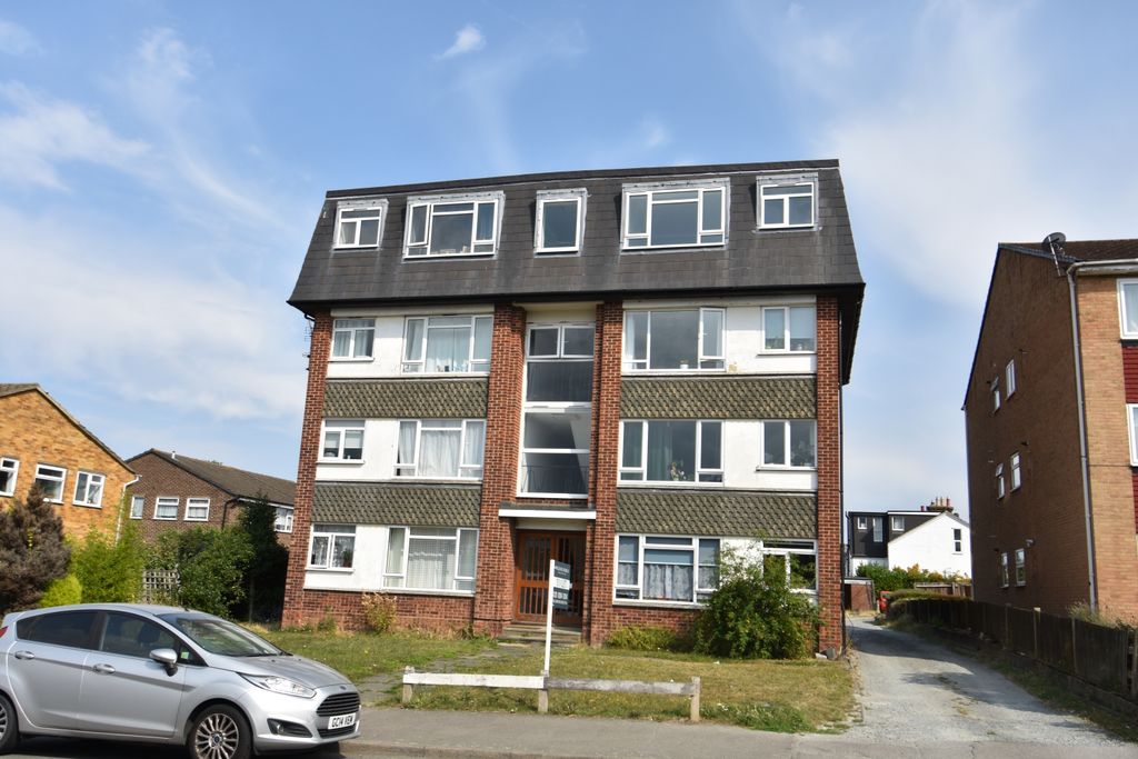 Property photo 1 of 8 External