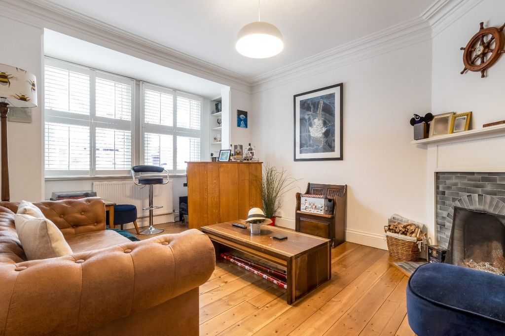 Property photo 2 of 10 Picture No. 14