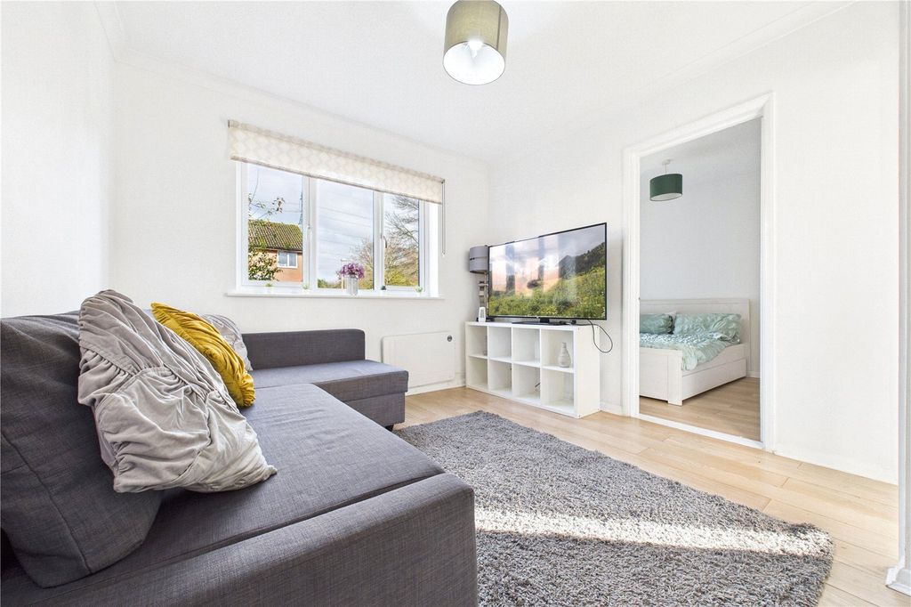 Property photo 2 of 12 Living Room