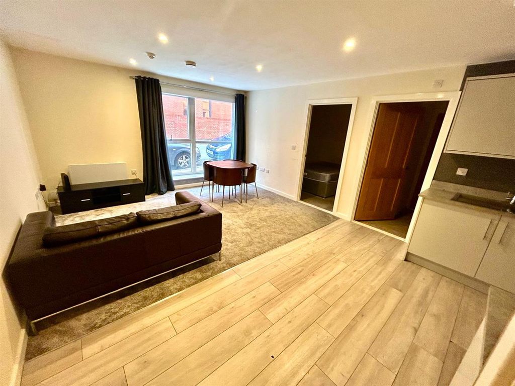 Property photo 2 of 6 Photo-2024-07-16-13-07-50.Jpg