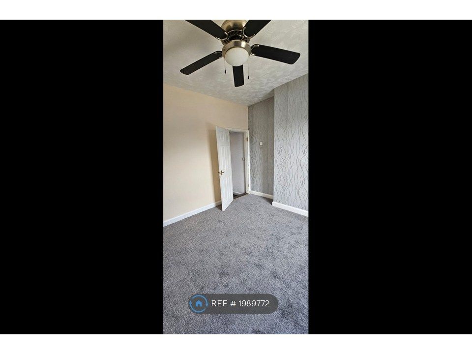 Property photo 2 of 26