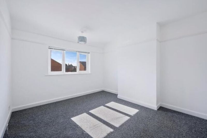 Property photo 2 of 10 Lounge