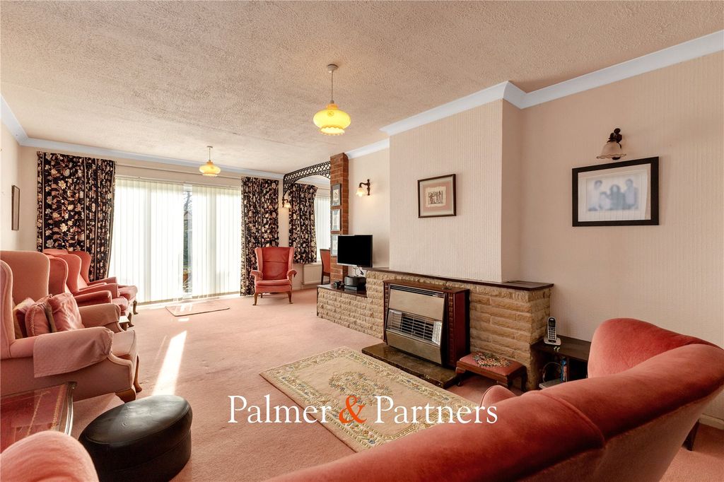 Property photo 2 of 23 Picture No. 19