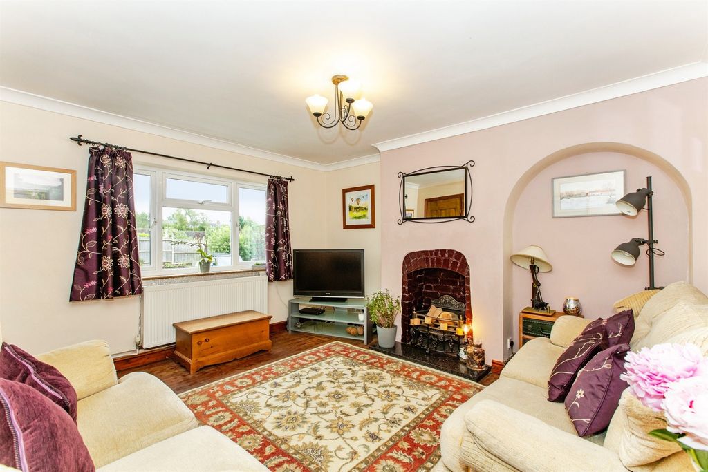 Property photo 3 of 16