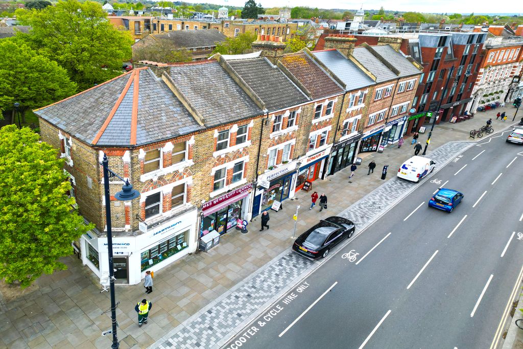 Property photo 3 of 15 38 London Road, Twickenham, Tw1 3Rr