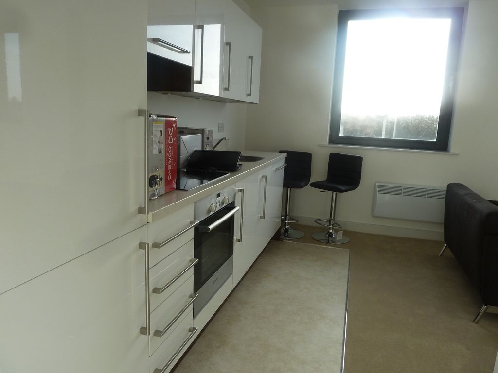 Property photo 3 of 5 Kitchen