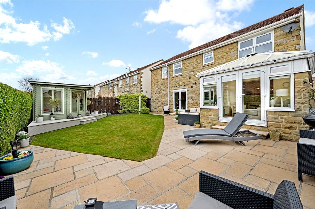 Property photo 3 of 34 Picture No. 40