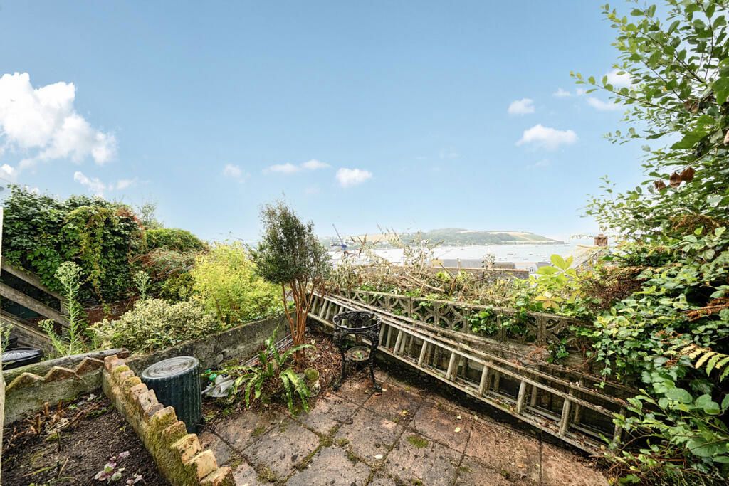 Property photo 3 of 19