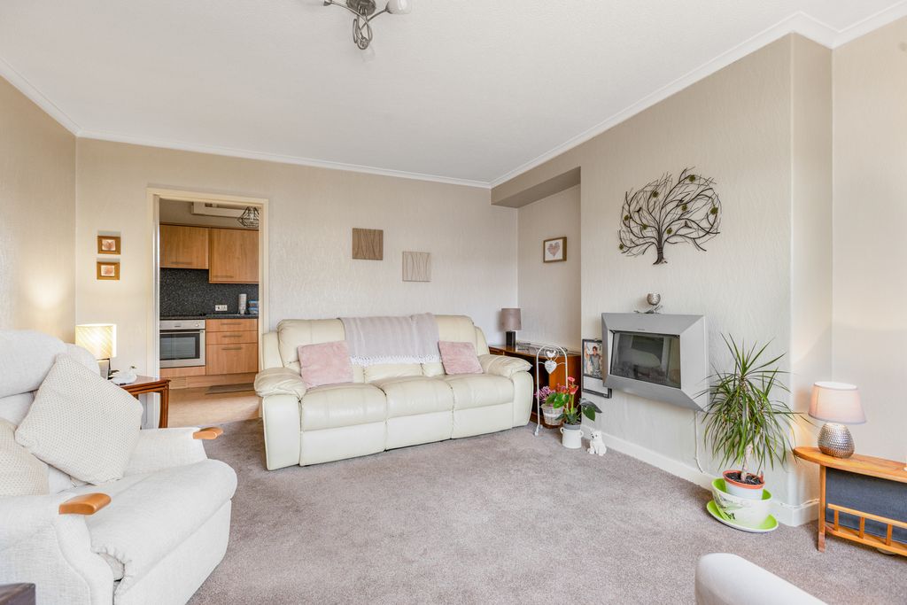 Property photo 3 of 16 Property Image 3