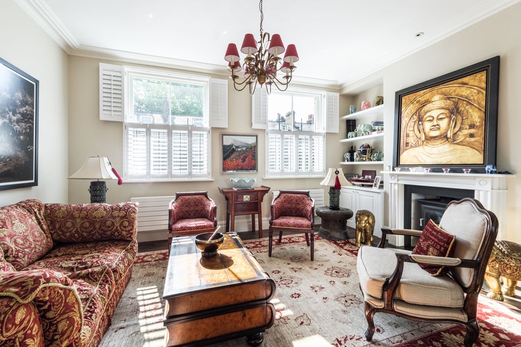 Property photo 3 of 12