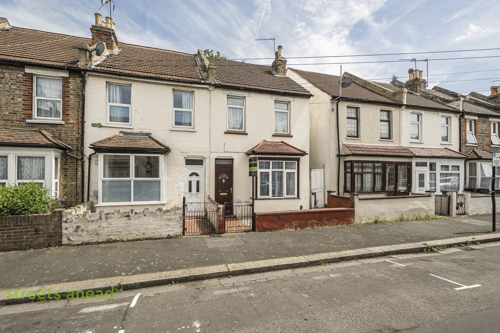 Property photo 1 of 20 Ceadfa53-842F-456...
