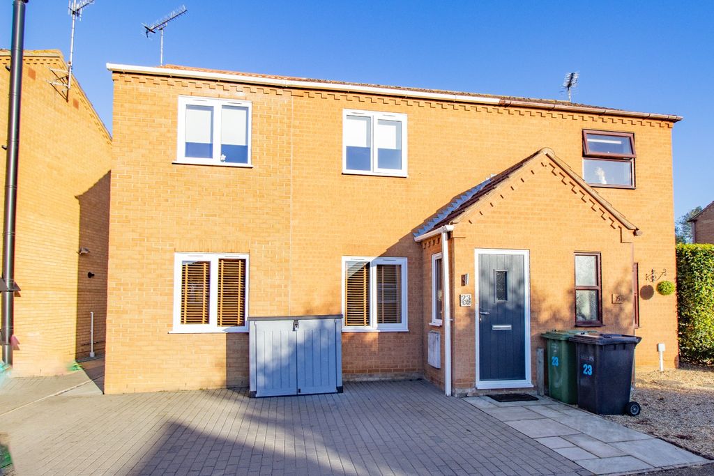 Property photo 1 of 21 4563160