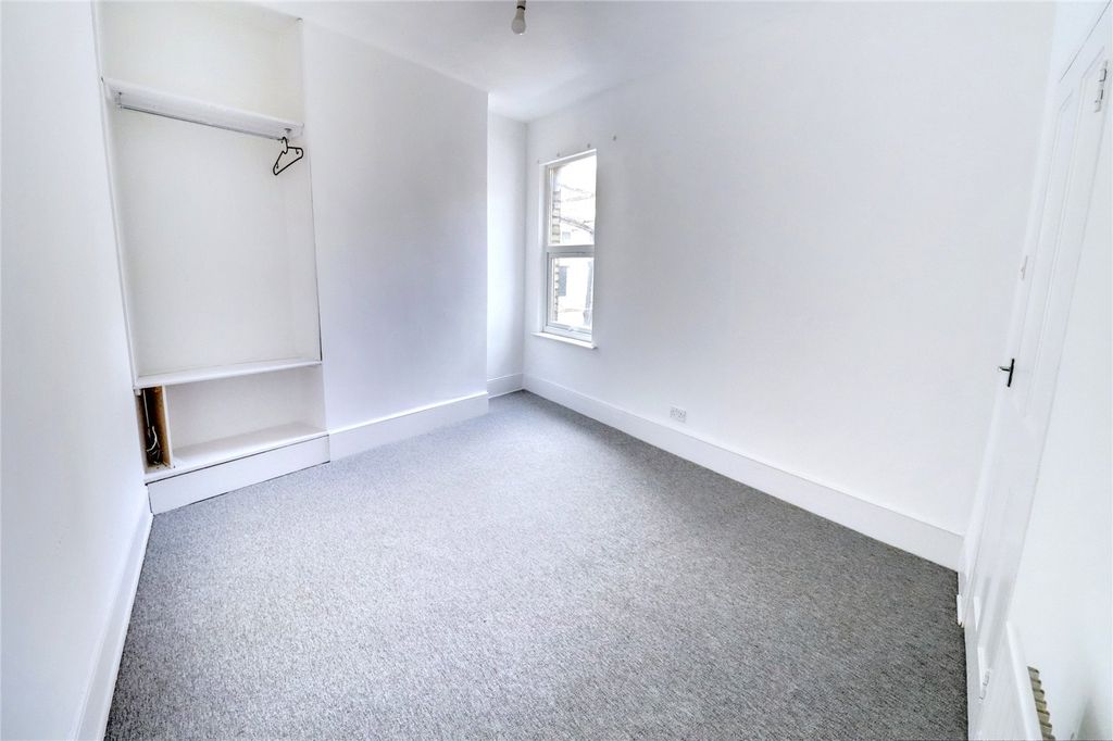 Property photo 2 of 8 Picture No. 03