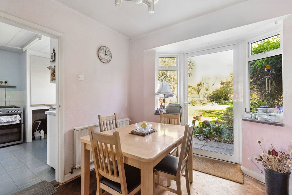 Property photo 3 of 14