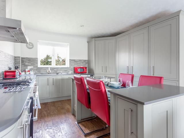 Property photo 3 of 15 74 Cat - Kitchen - Cfp 3.Jpg