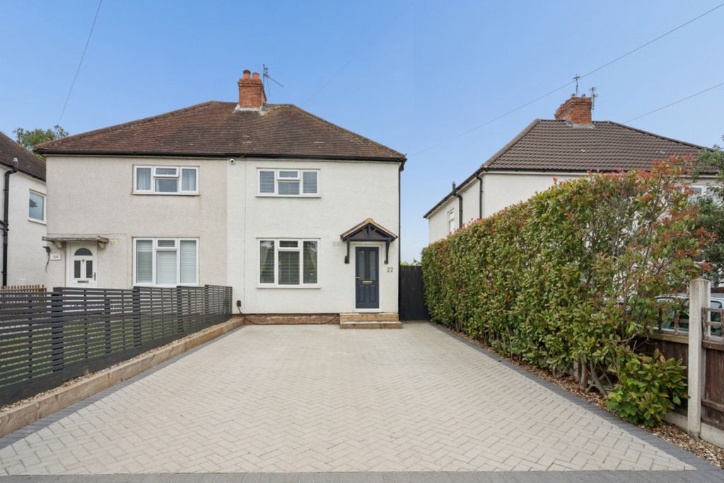 Property photo 2 of 18