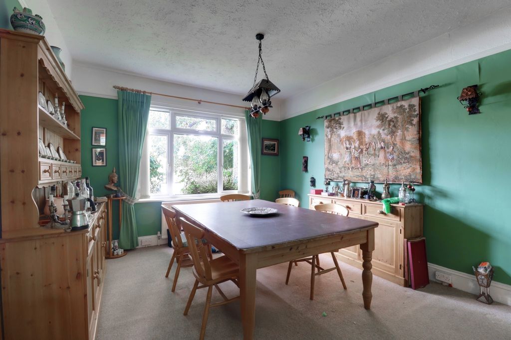 Property photo 2 of 14 Img_6115-Img_6117