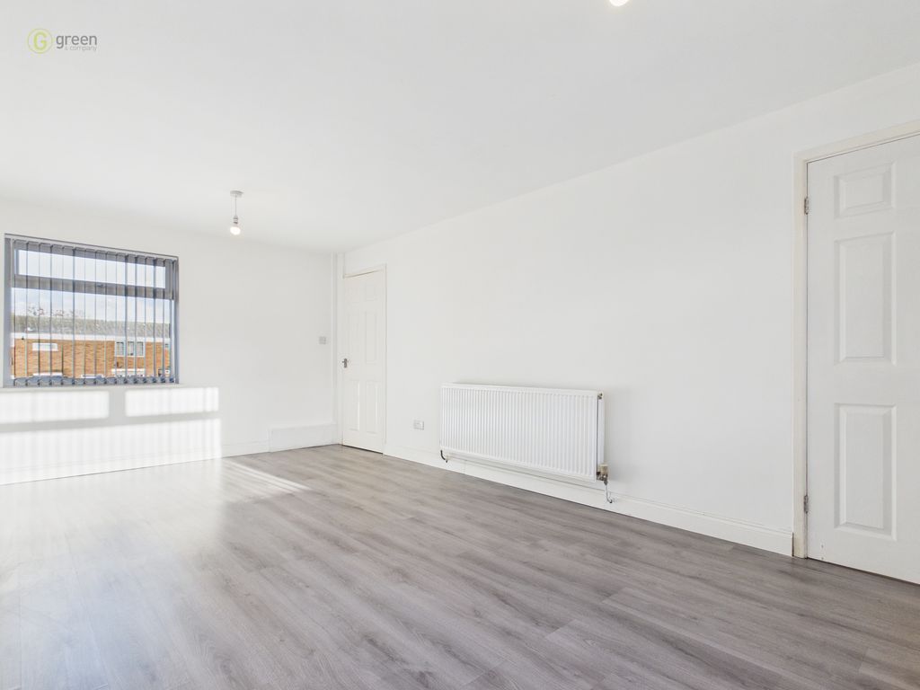 Property photo 2 of 28 Cam01332G0Pr0654Still007