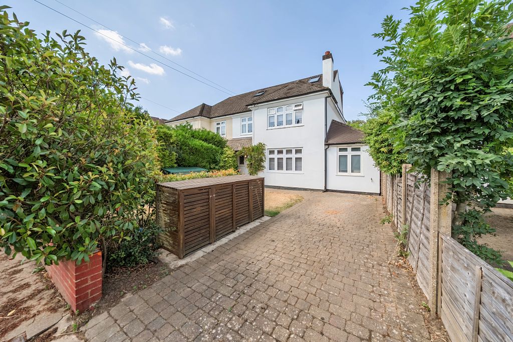 Property photo 1 of 13