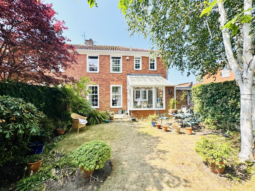 Property photo 2 of 19