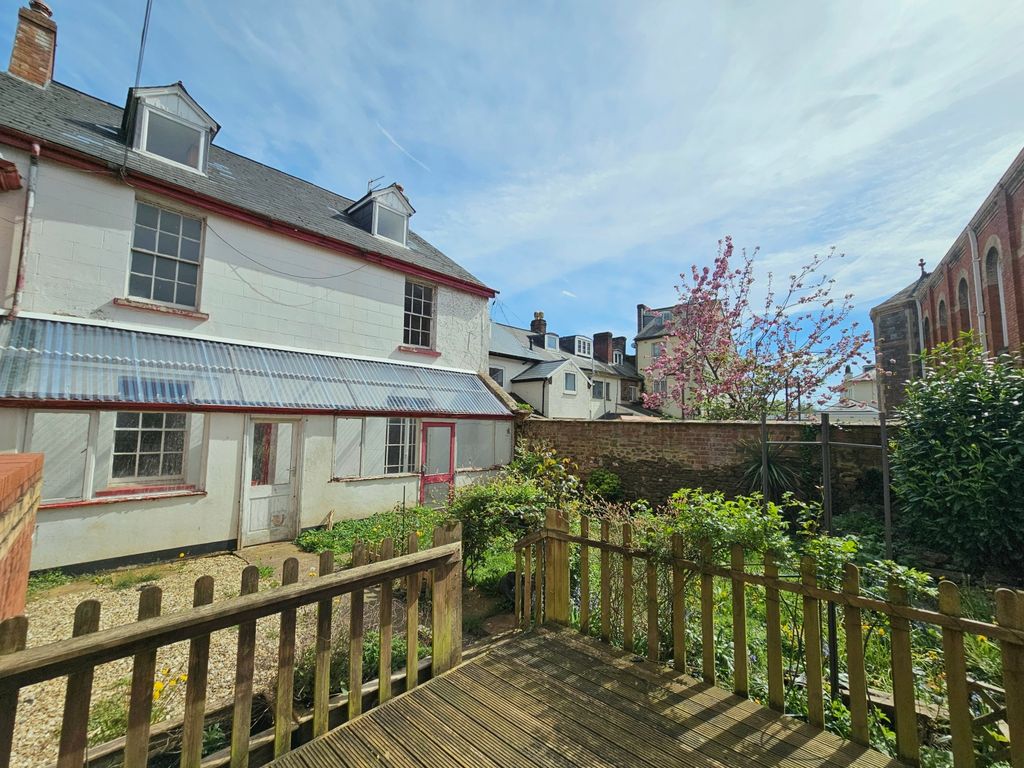 Property photo 2 of 19 Tiverton - Seddons