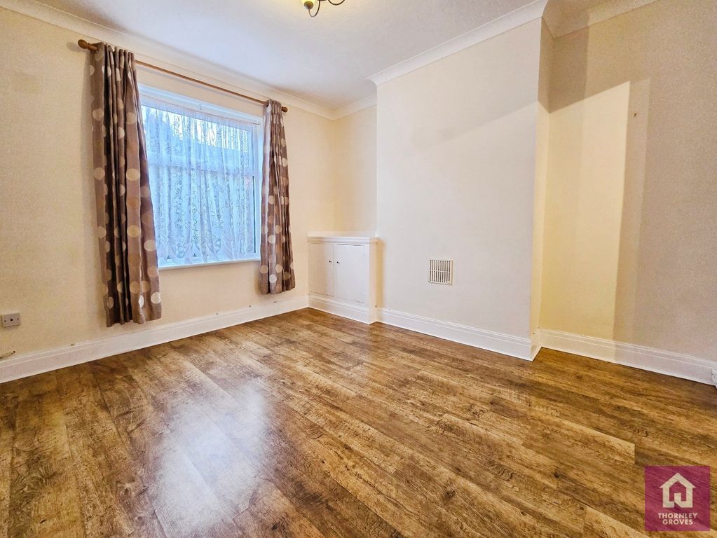 Property photo 3 of 14 Picture No. 02