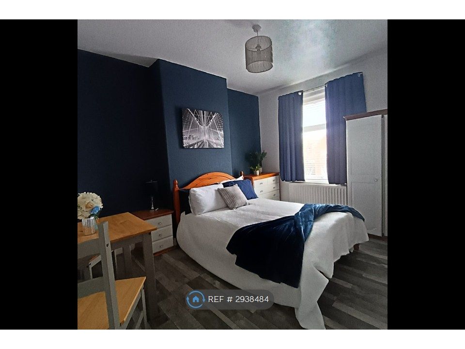 Property photo 2 of 6 Room 1 Large Double Room