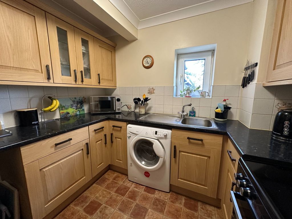 Property photo 3 of 15