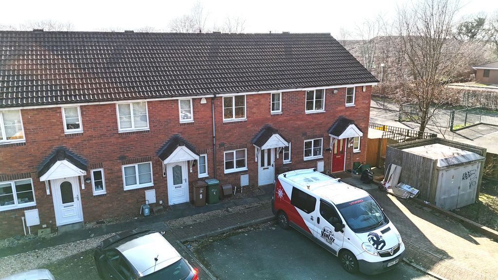 Additional image 4 of 2 bed terraced house for saleCwrt Bryn Y Grug, Blackwood NP12