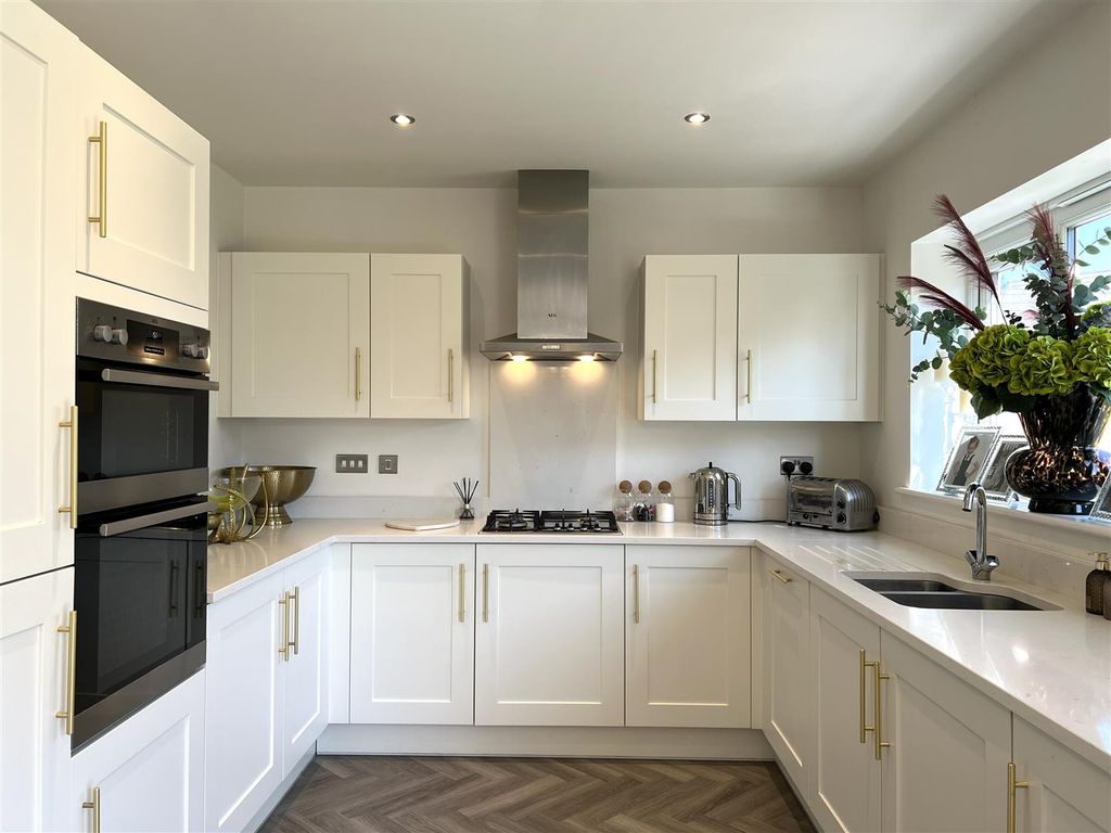 Property photo 3 of 26 Img_9871.Jpg