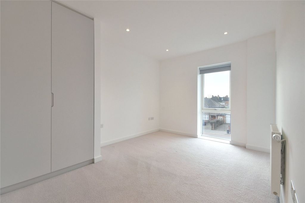 Property photo 3 of 13 Picture No. 18