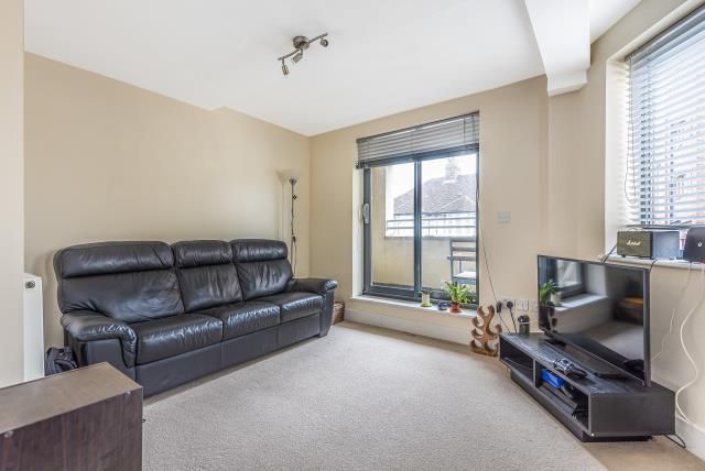 Property photo 2 of 12 Internal View