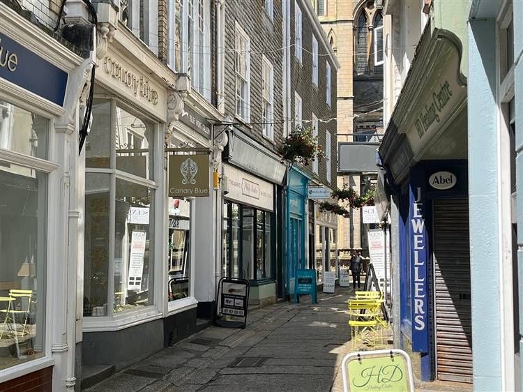 Property photo 3 of 7