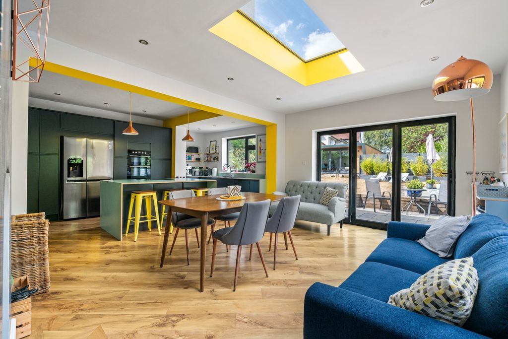 Property photo 1 of 16 Kitchen/Dining Room