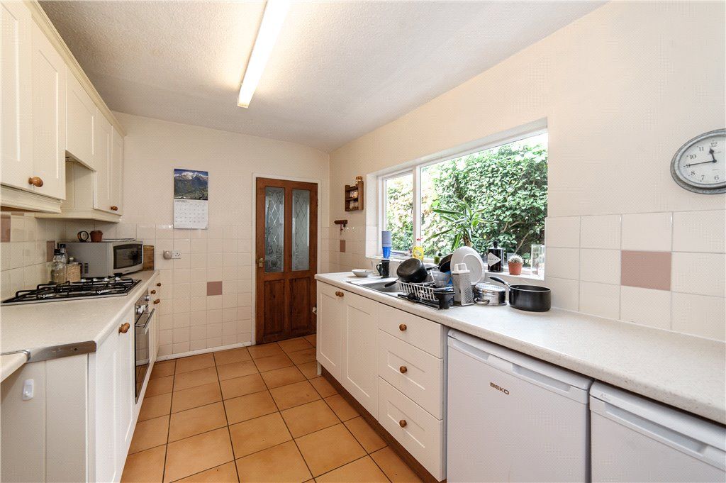 Property photo 3 of 28 Kitchen