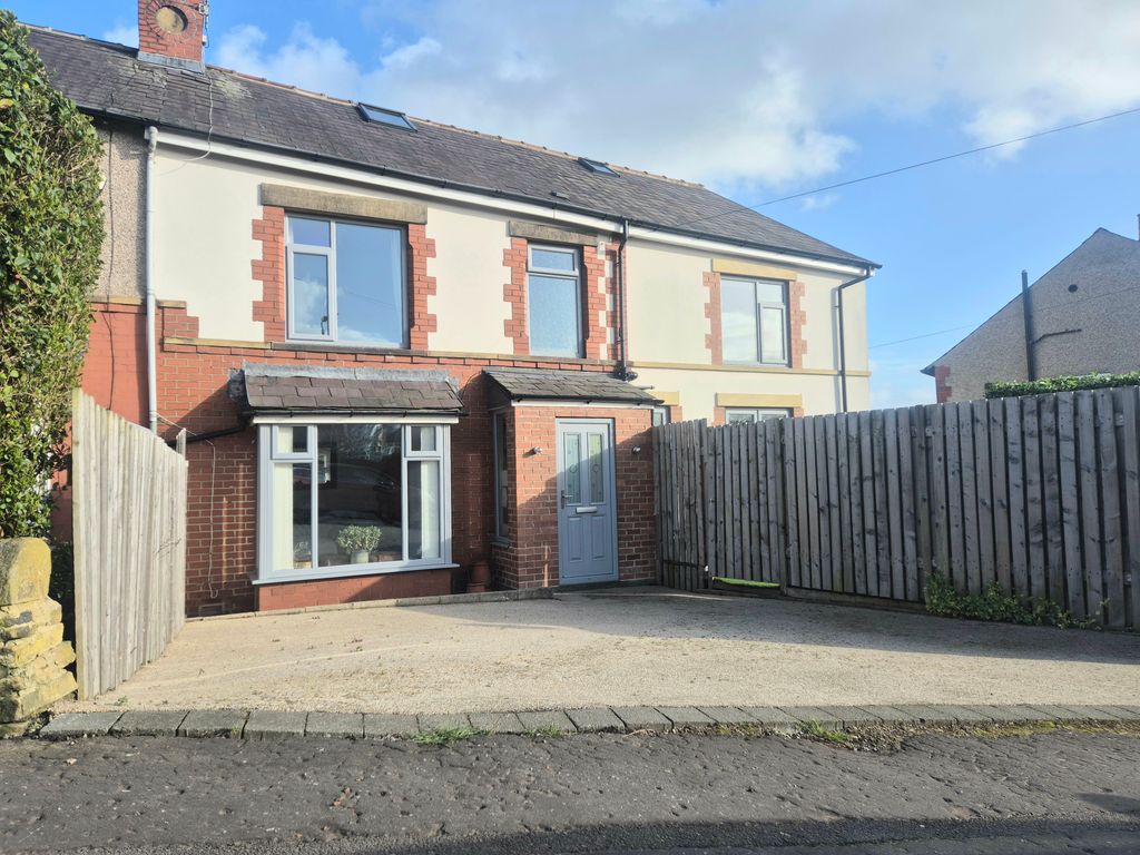 Property photo 1 of 16 Image