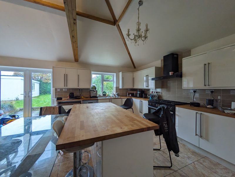 Property photo 3 of 17 Photo 3