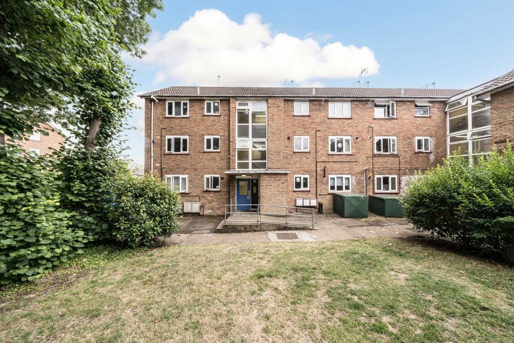 Property photo 1 of 6