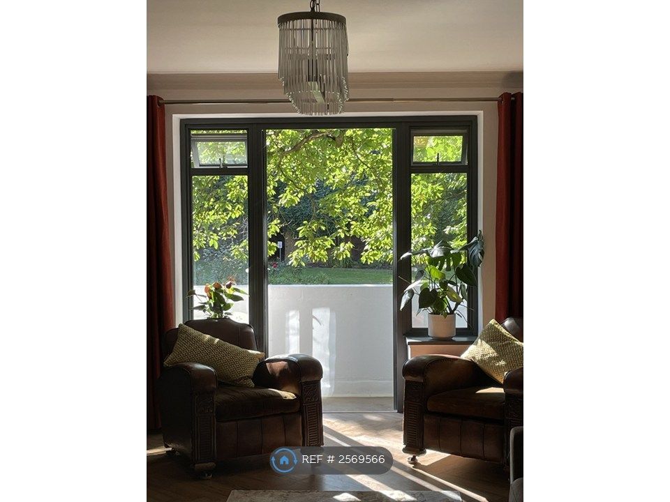 Property photo 2 of 20 Living Room And Balcony