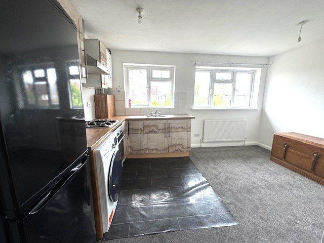 Property photo 2 of 6 Gallery