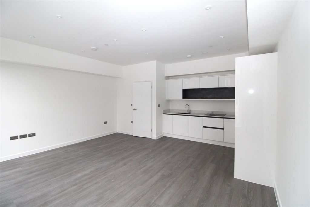 Property photo 2 of 14 2.Jpg