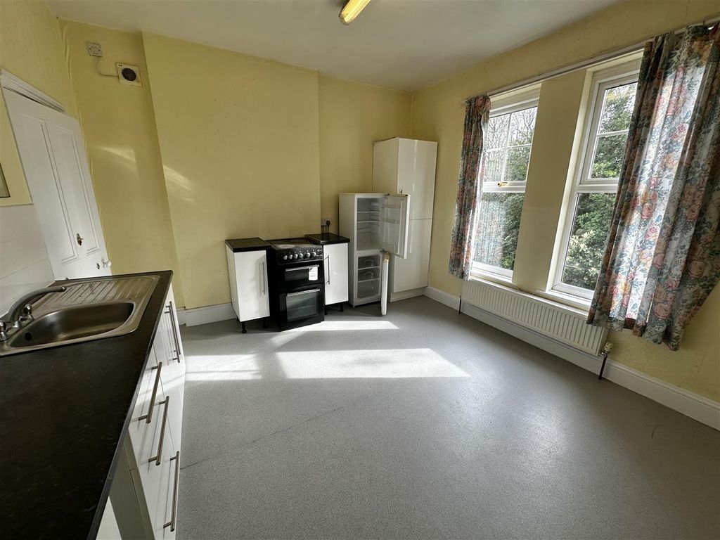 Property photo 3 of 7 Img_2932.Jpg